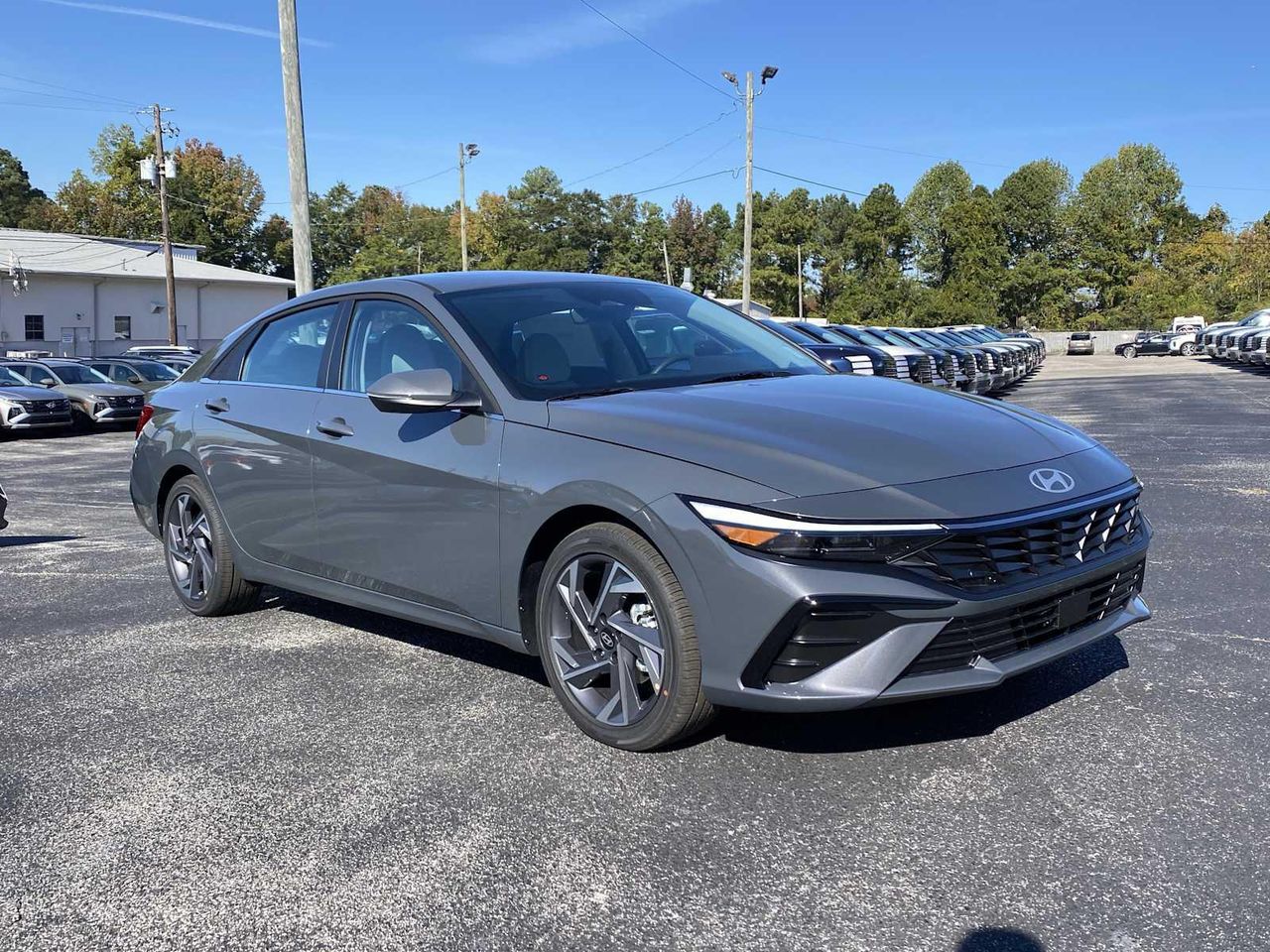 2026 Hyundai Elantra Limited's photo