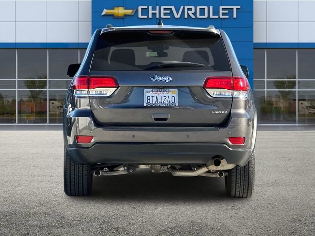 2021 Jeep Grand Cherokee Laredo E photo 3