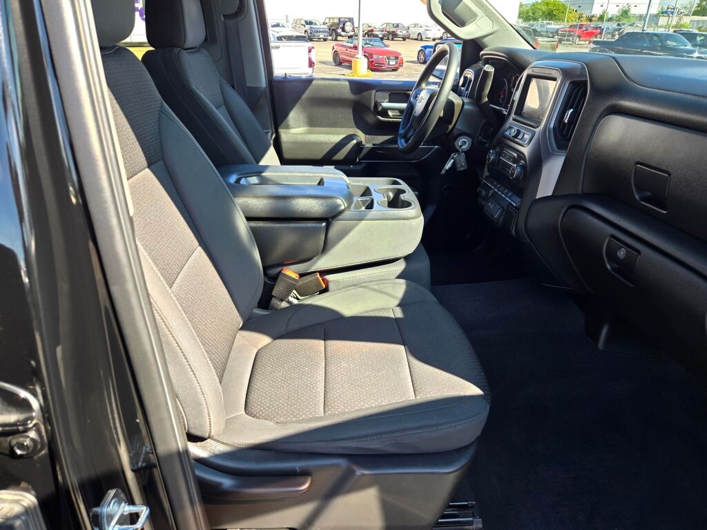 2021 Chevrolet Silverado 1500 Custom Trail Boss photo 3