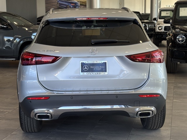 2026 Mercedes Benz GLA 250 photo 4