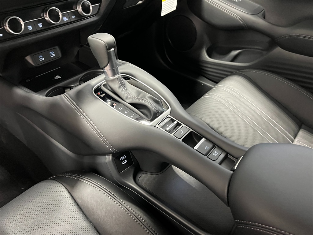 2026 Honda HR-V EX-L photo 21