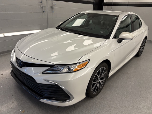 2022 Toyota Camry XLE's photo
