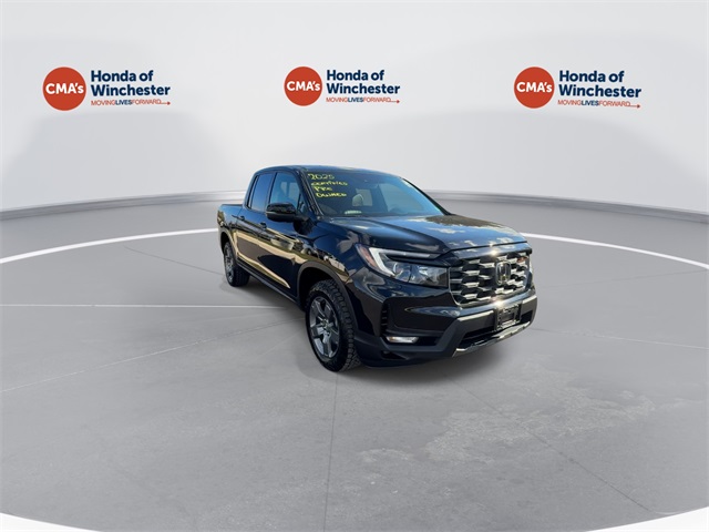 2025 Honda Ridgeline TrailSport photo 2
