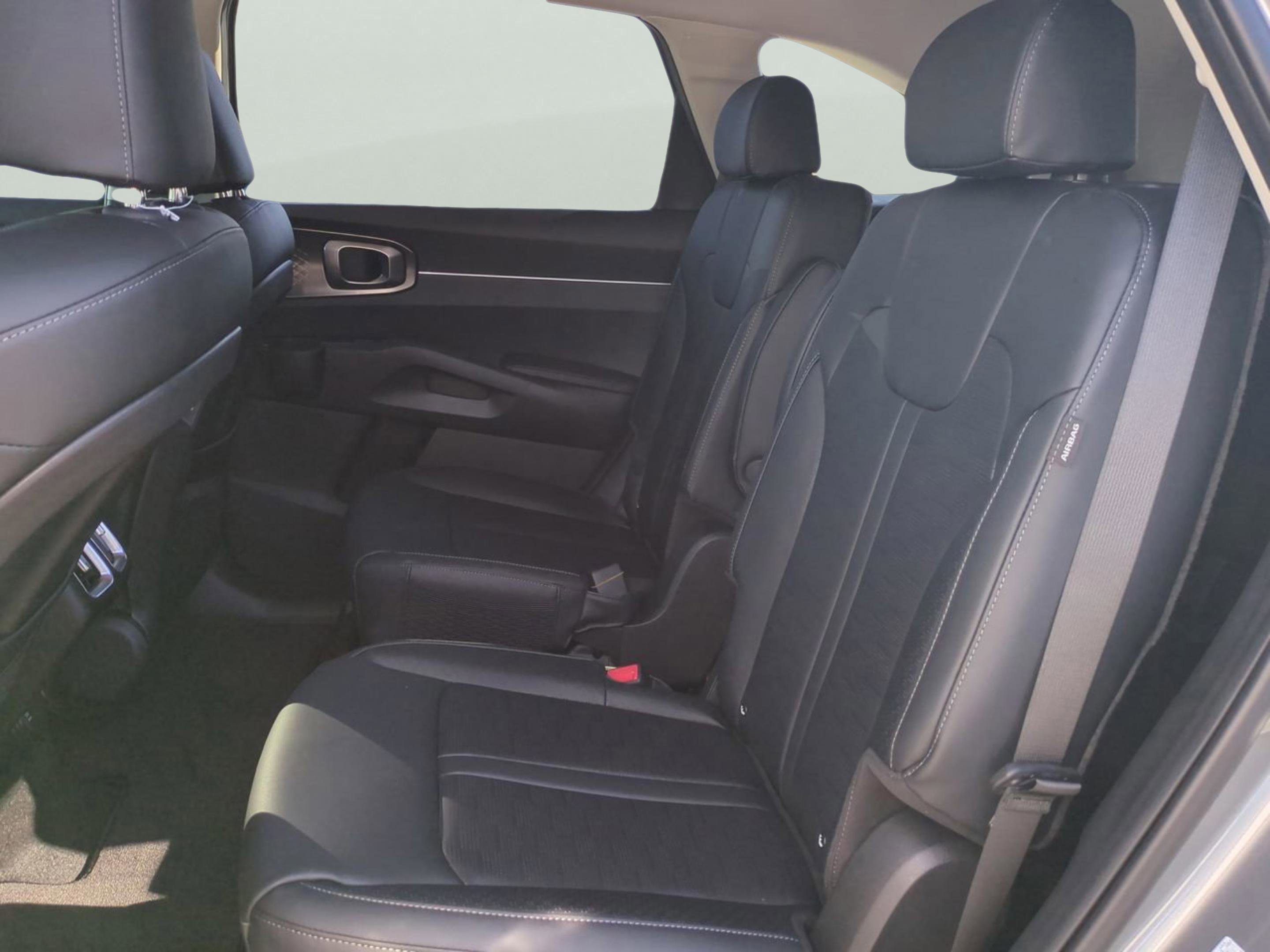2025 Kia Sorento Hybrid EX photo 14
