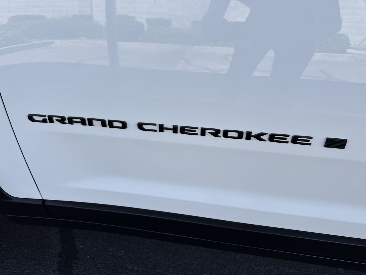 2023 Jeep Grand Cherokee Altitude photo 32
