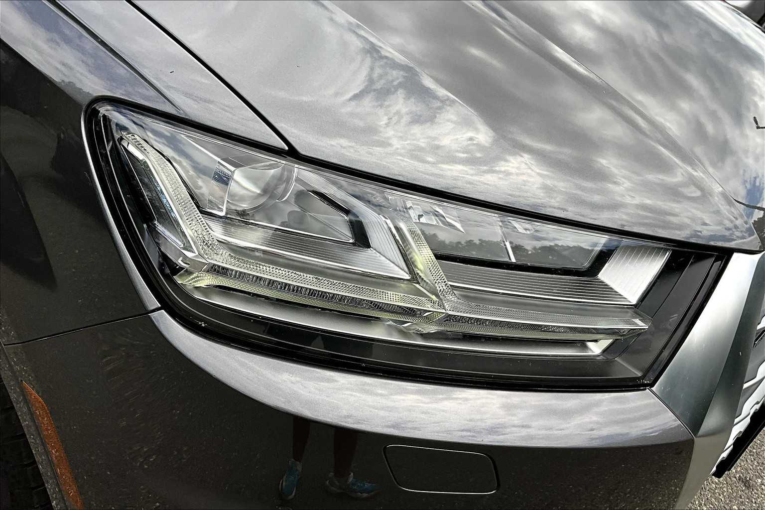 2018 Audi Q7 3.0T Premium Plus photo 23