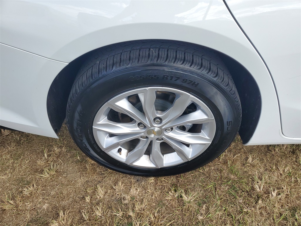 2024 Chevrolet Malibu 1LT photo 7