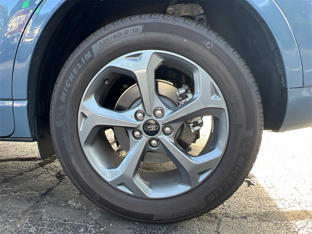 2024 Ford Escape ST-Line photo 35