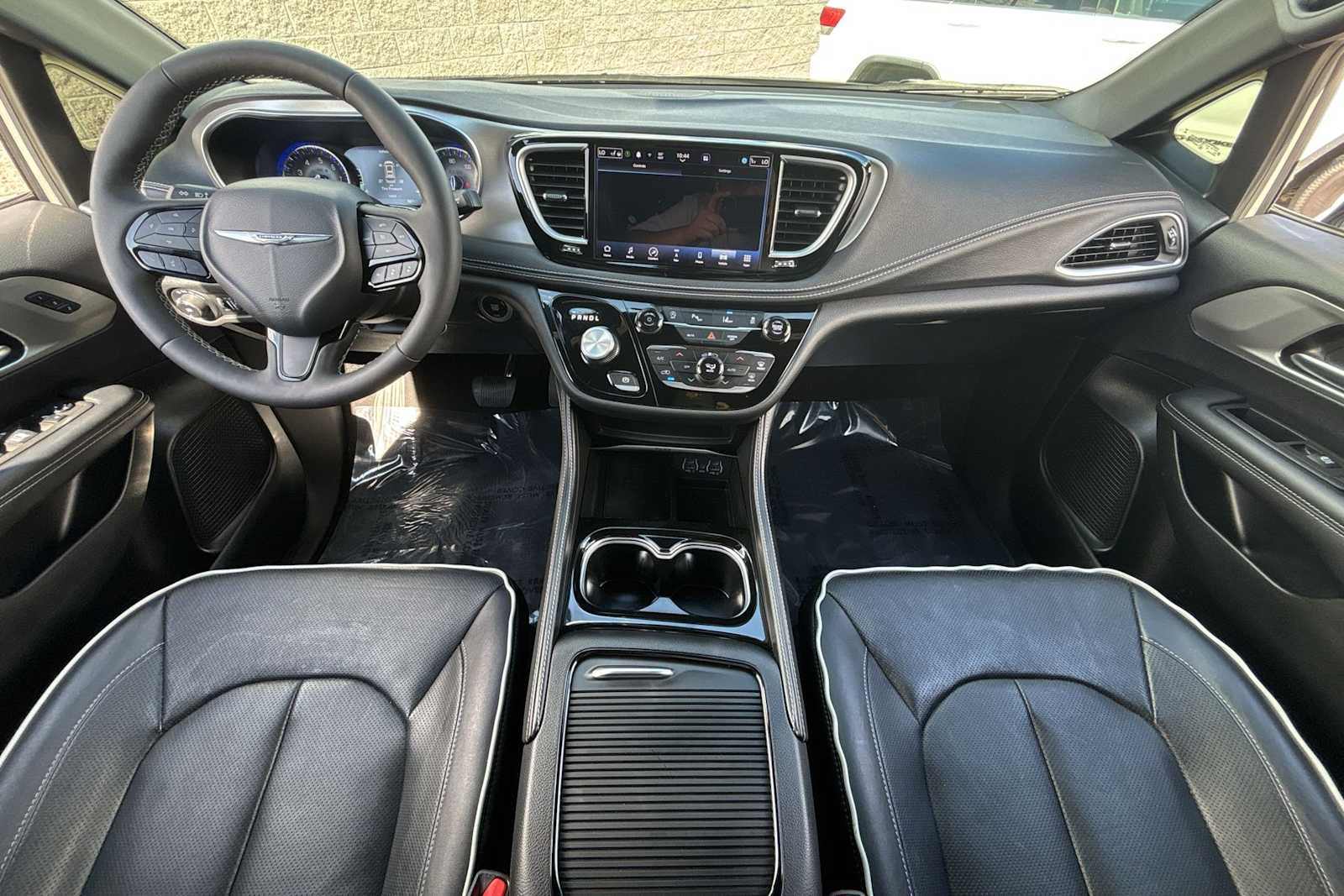 2023 Chrysler Pacifica Limited photo 12