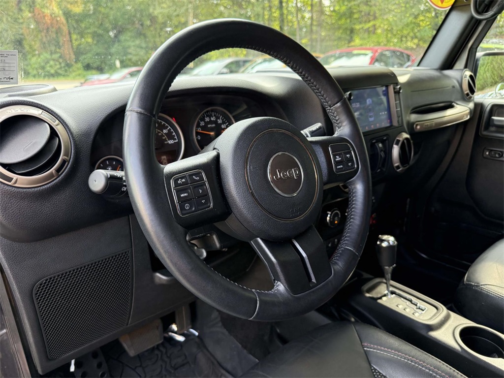 2017 Jeep Wrangler Unlimited Sahara photo 2