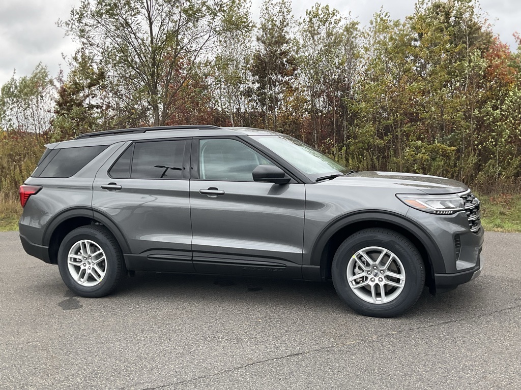 2026 Ford Explorer Active's photo