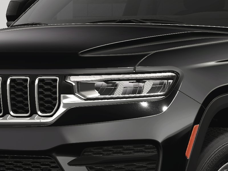 2025 Jeep Grand Cherokee Laredo X photo 13