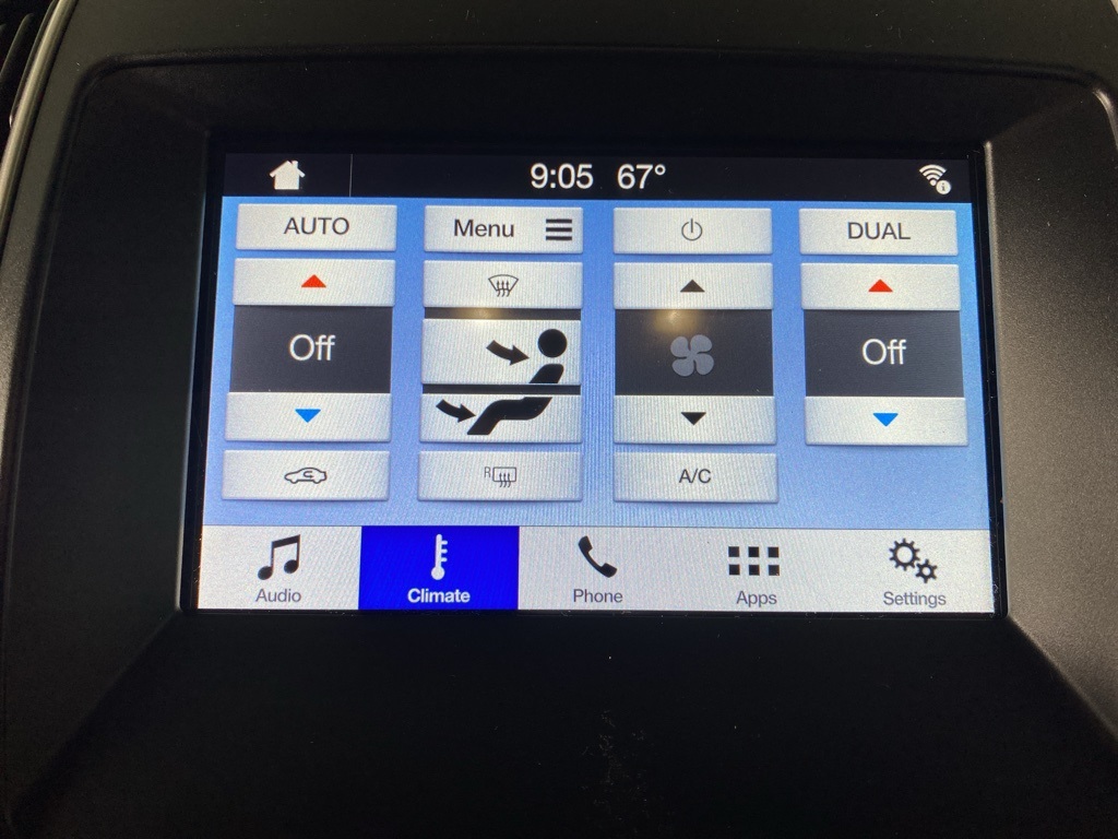 2019 Ford Edge SEL photo 22