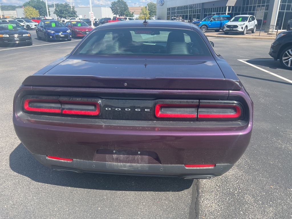 2021 Dodge Challenger R/T photo 8