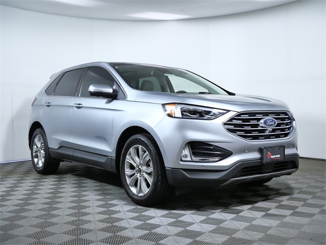 2023 Ford Edge Titanium's photo