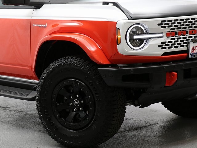 2025 Ford Bronco First Edition photo 3