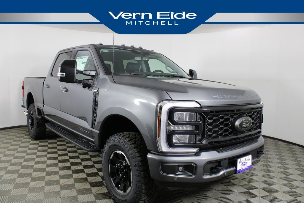 2026 Ford F-350 Super Duty Lariat's photo