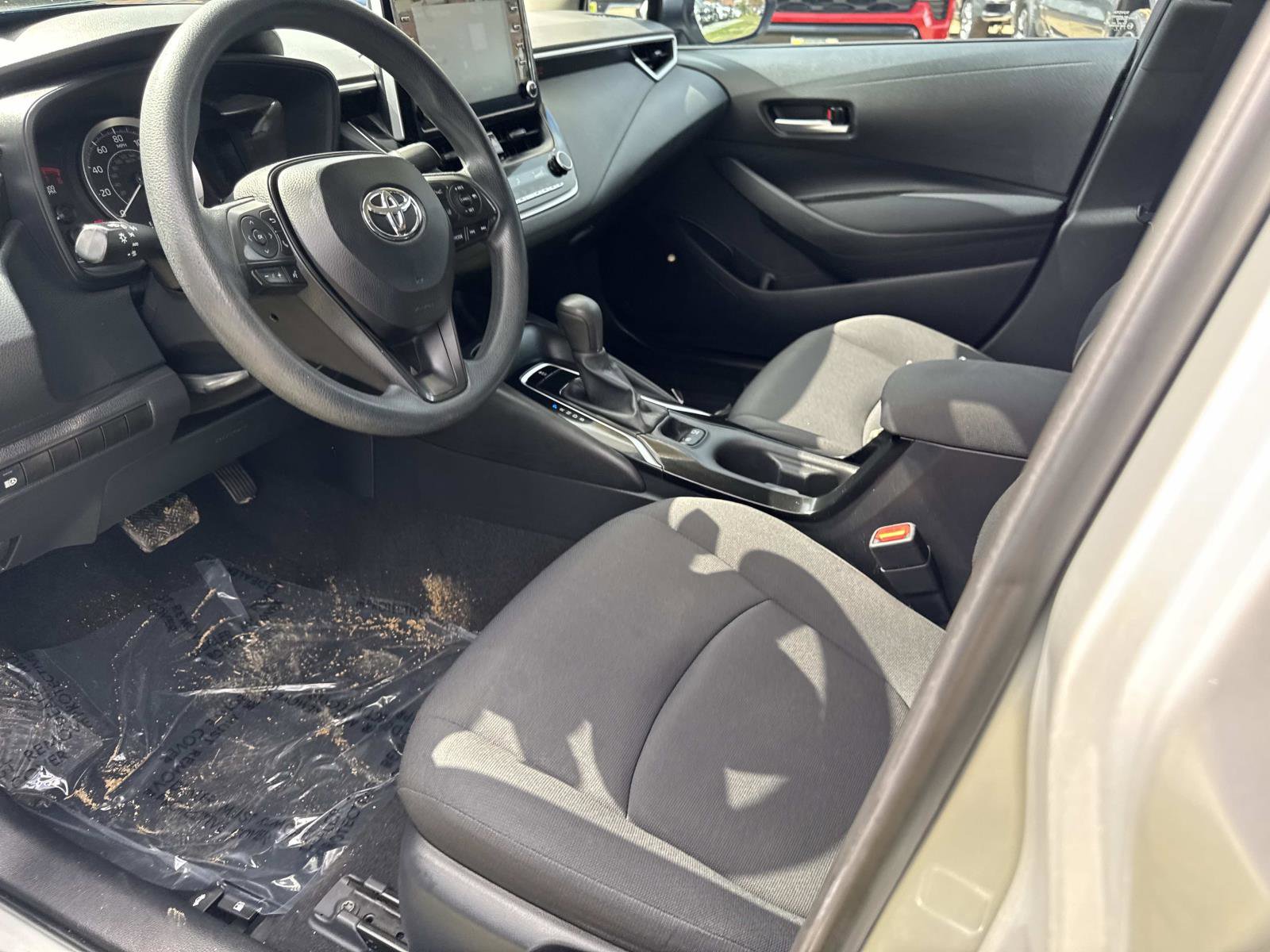 2020 Toyota Corolla LE photo 15
