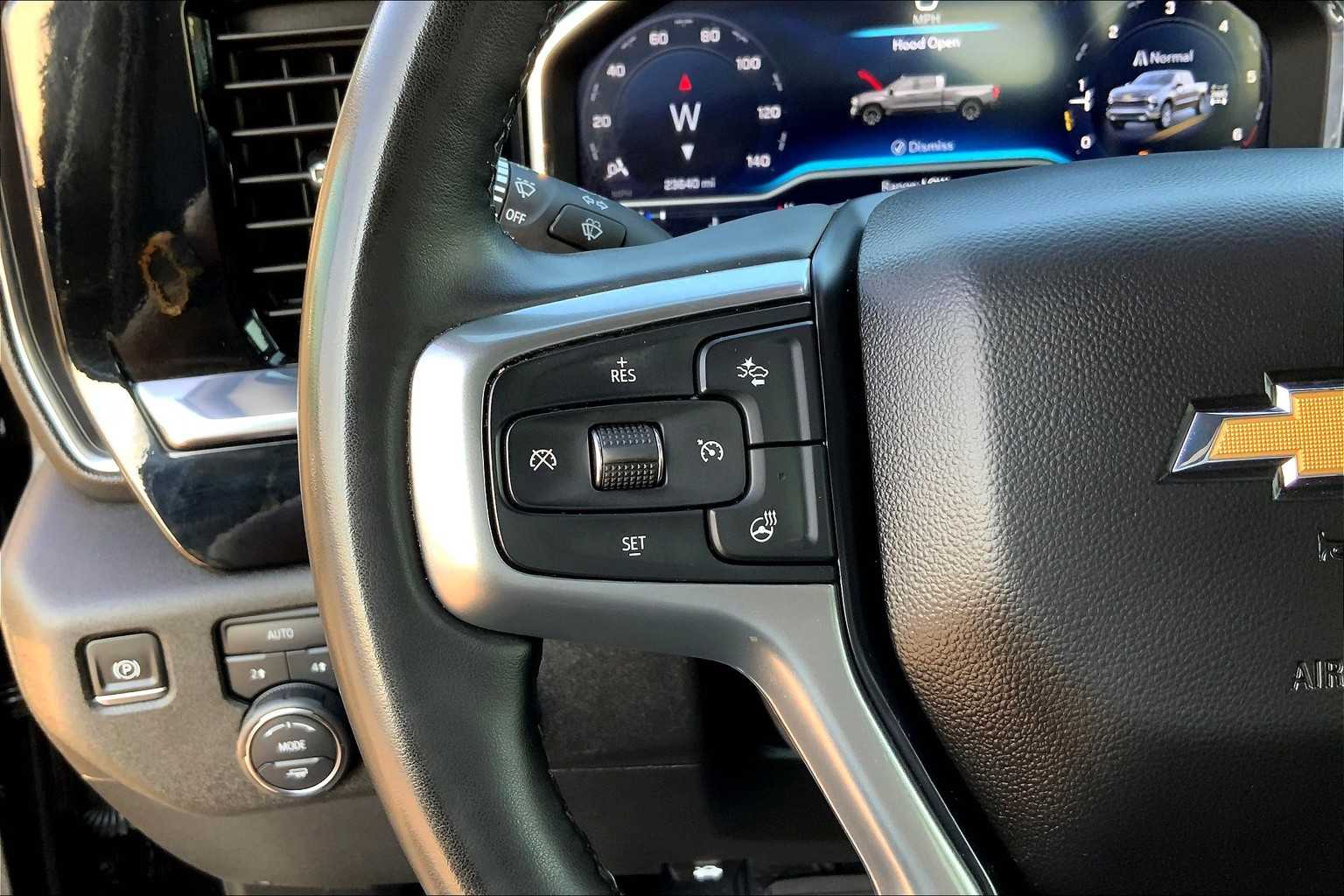 2024 Chevrolet Silverado 1500 LT photo 21