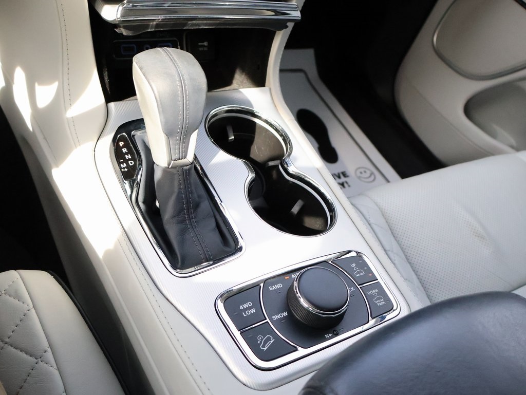2021 Jeep Grand Cherokee Summit photo 38