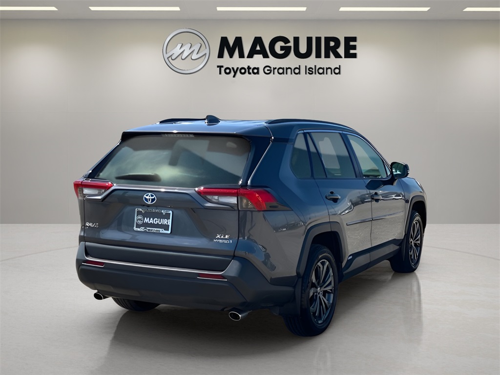 2023 Toyota RAV4 Hybrid XLE Premium photo 5