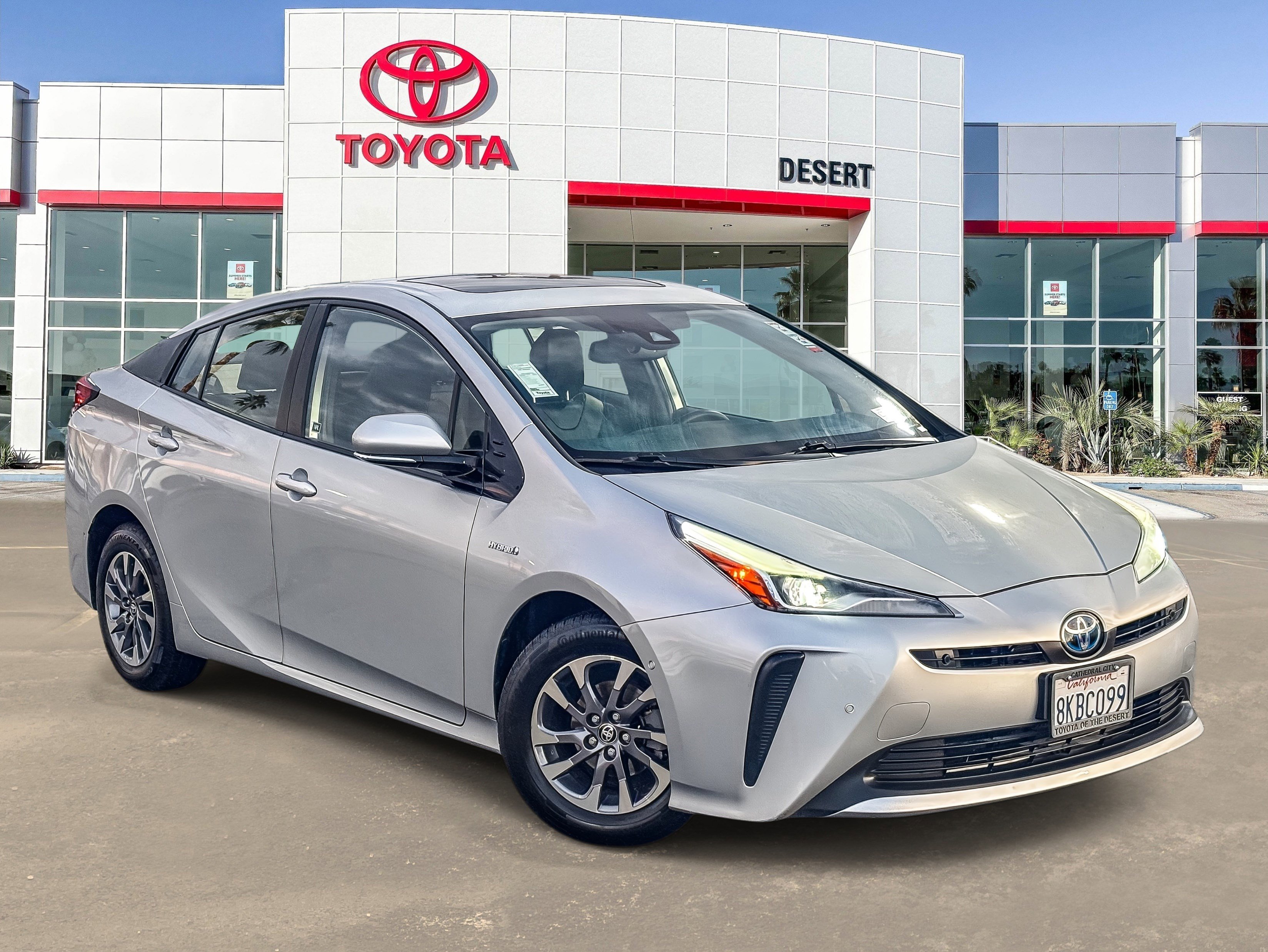 2019 Toyota Prius Limited's photo