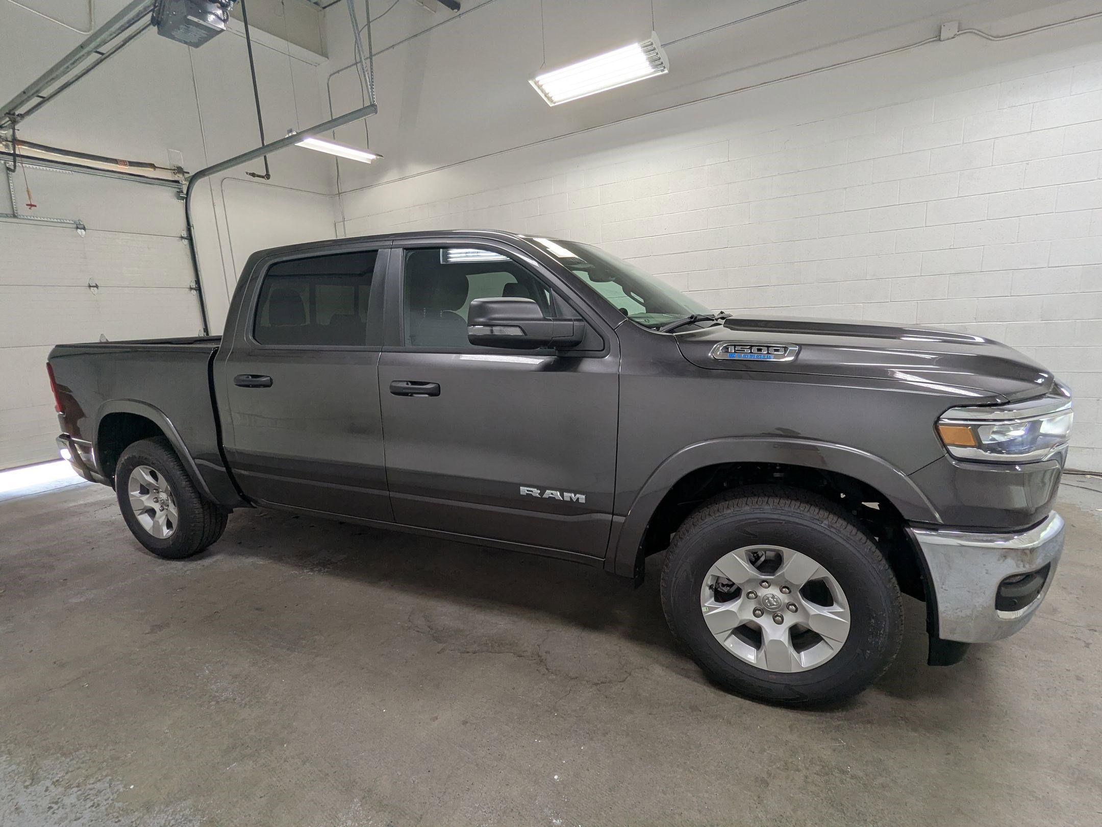 2025 Ram 1500 Big Horn photo 2