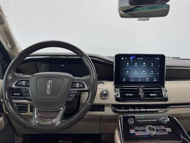 2019 Lincoln Navigator L Reserve photo 3