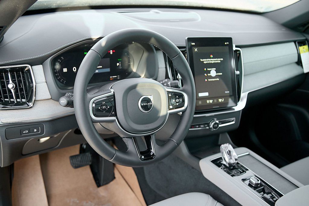 2026 VOLVO XC90 - Image 11