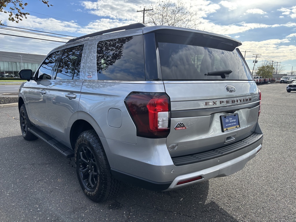 2024 Ford Expedition Timberline photo 4