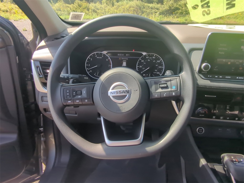 2021 Nissan Rogue SV photo 17