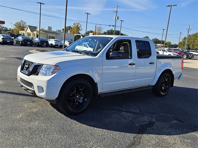 2019 Nissan Frontier SV photo 3