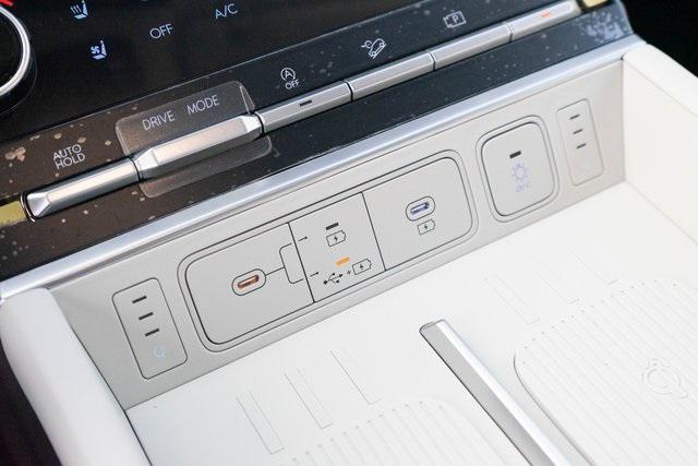 2025 Hyundai Santa Fe Calligraphy photo 19