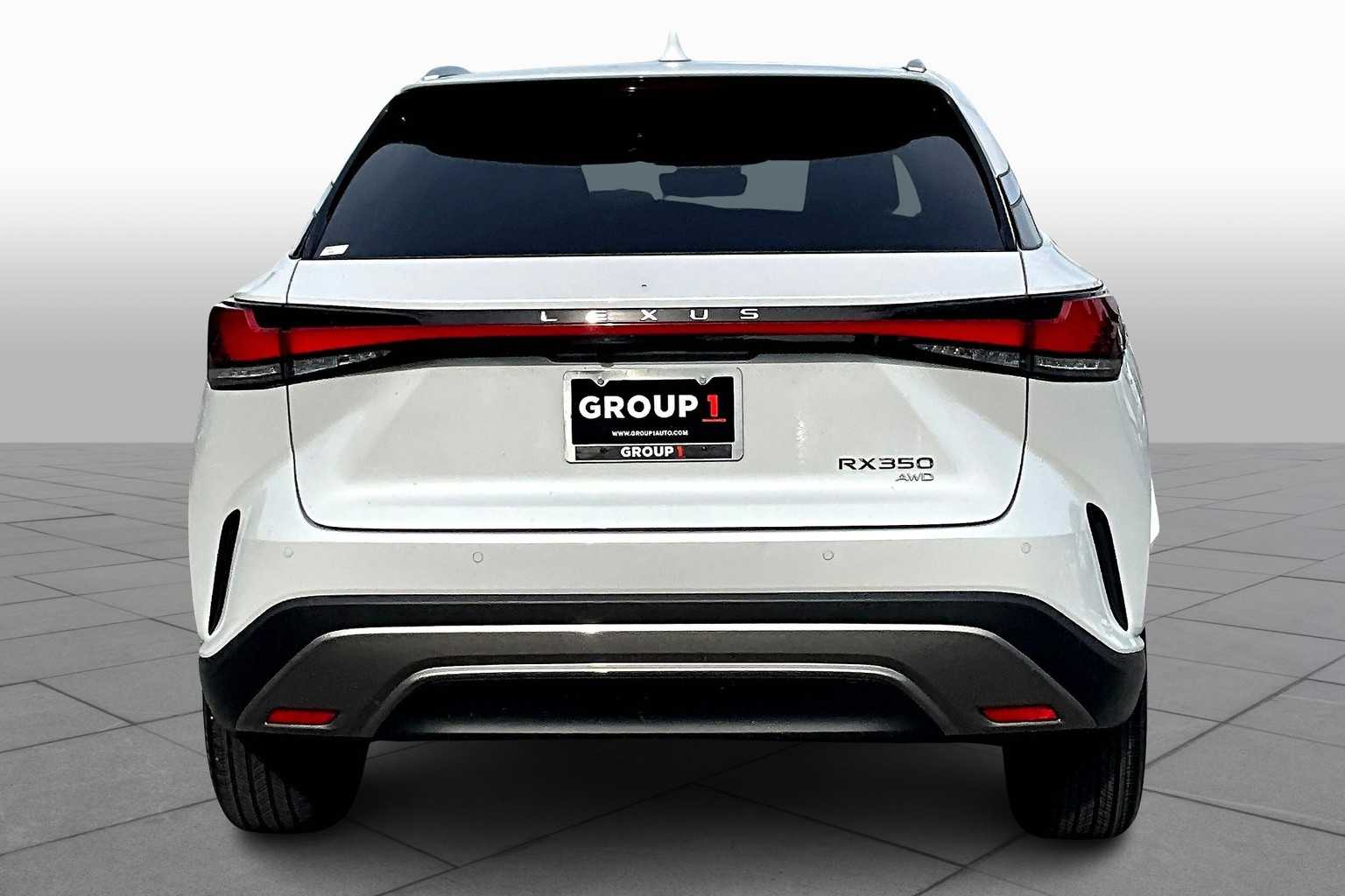 2024 Lexus RX Premium AWD photo 4