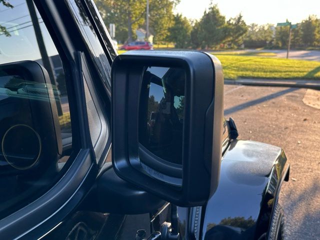 2022 Jeep Wrangler Unlimited Sahara 4xe photo 11