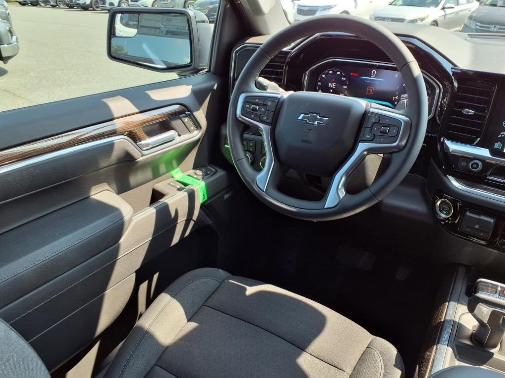 2026 Chevrolet Silverado 1500 RST photo 17
