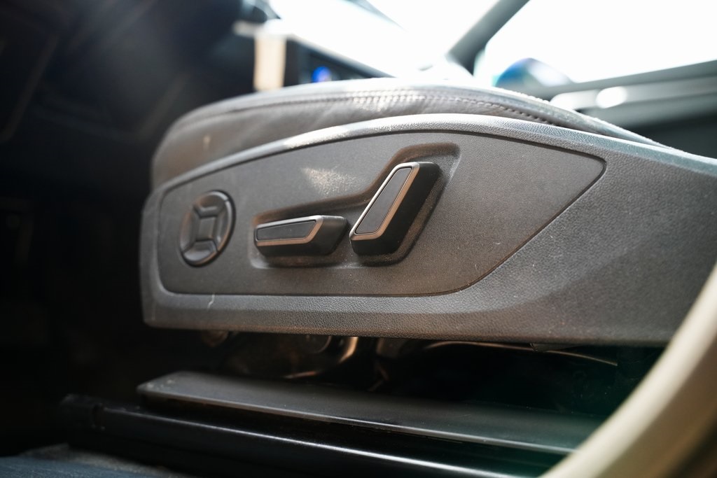 2021 Audi Q3 S line Premium photo 17