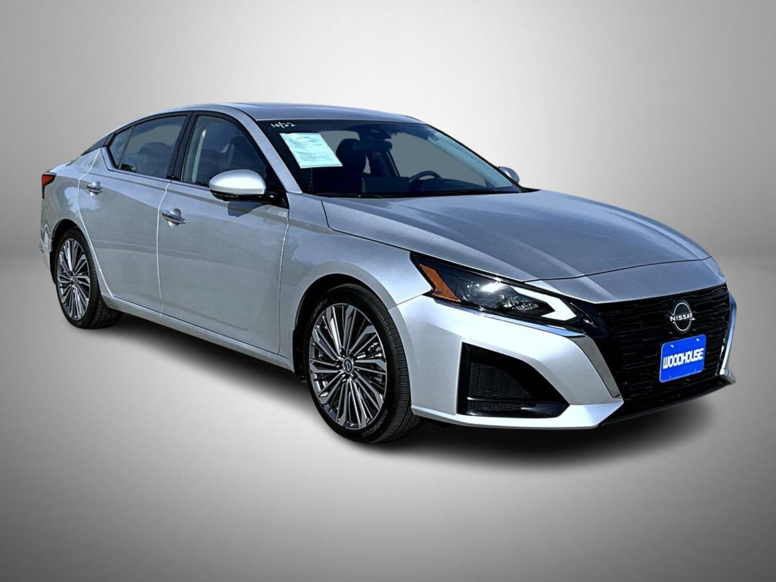 2024 Nissan Altima 2.5 SL photo 3