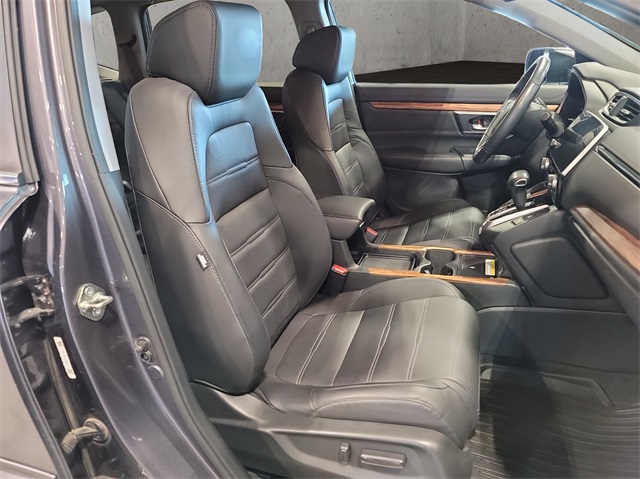 2020 Honda CR-V Touring photo 32