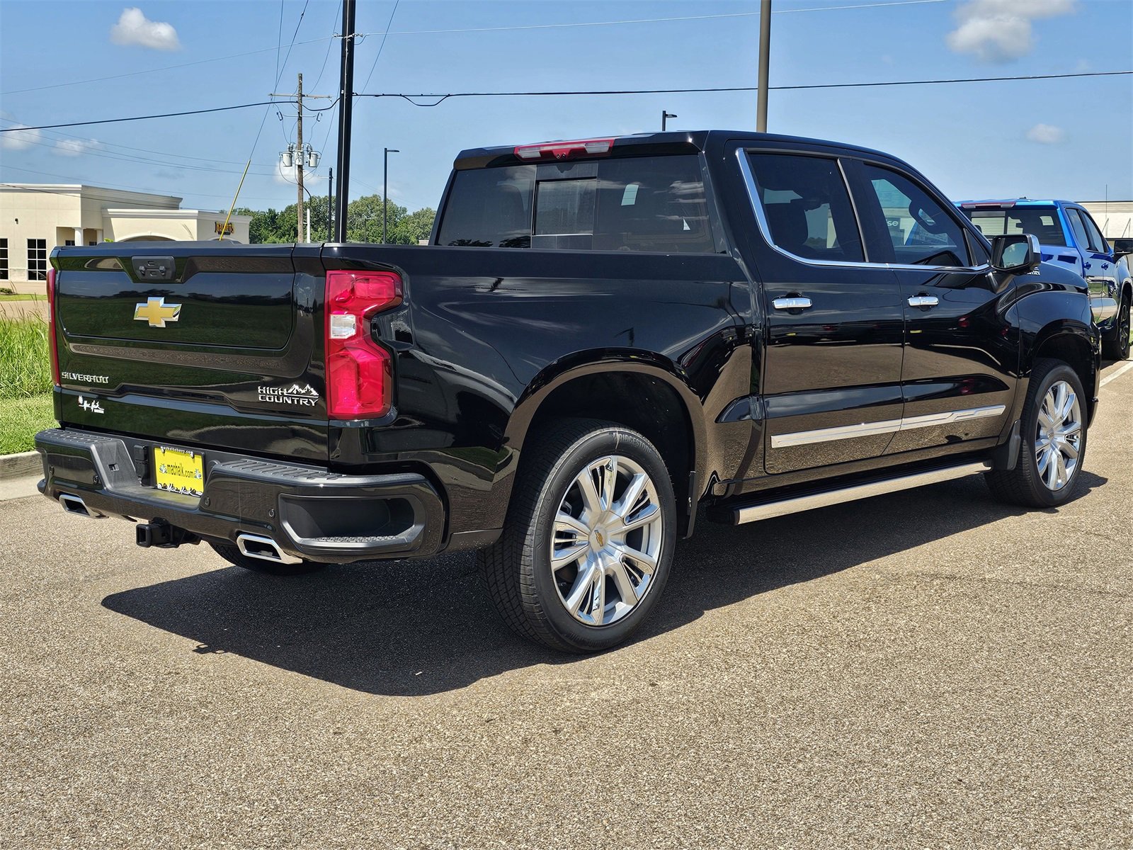 2025 Chevrolet Silverado 1500 High Country photo 4