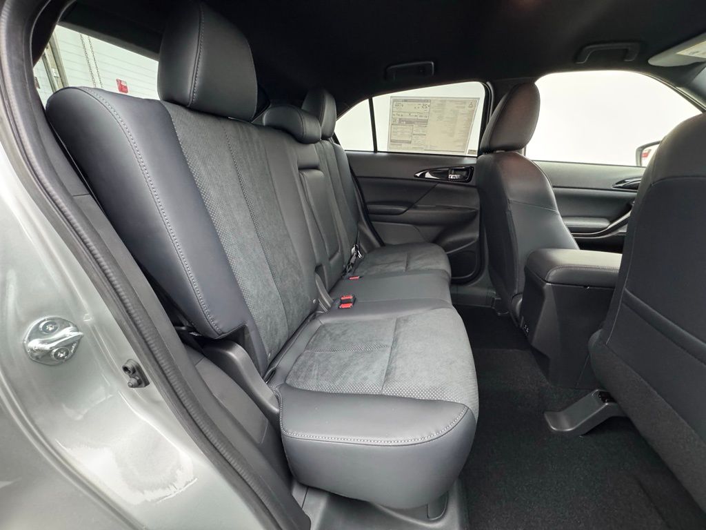 2025 Mitsubishi Eclipse Cross SEL photo 13