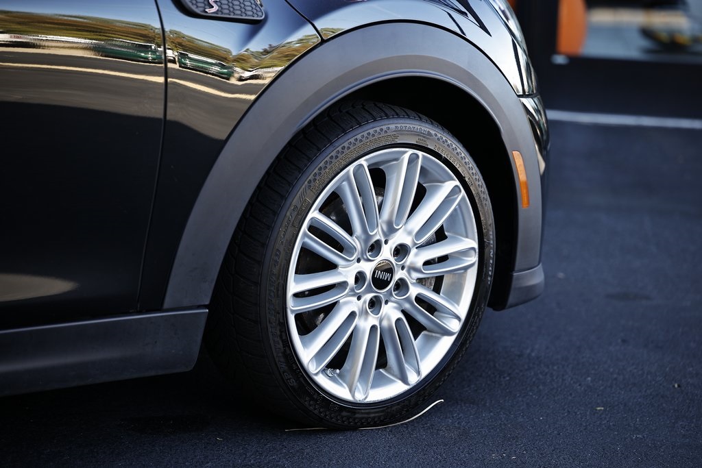 2023 Mini Cooper Hardtop S photo 4