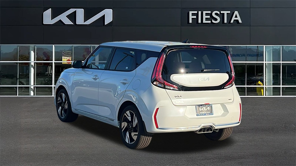2025 Kia Soul GT-Line photo 2