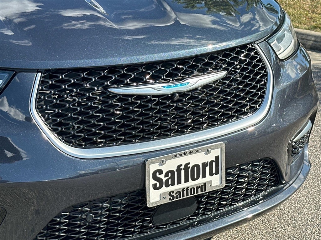 2021 Chrysler Pacifica Hybrid Pinnacle photo 11