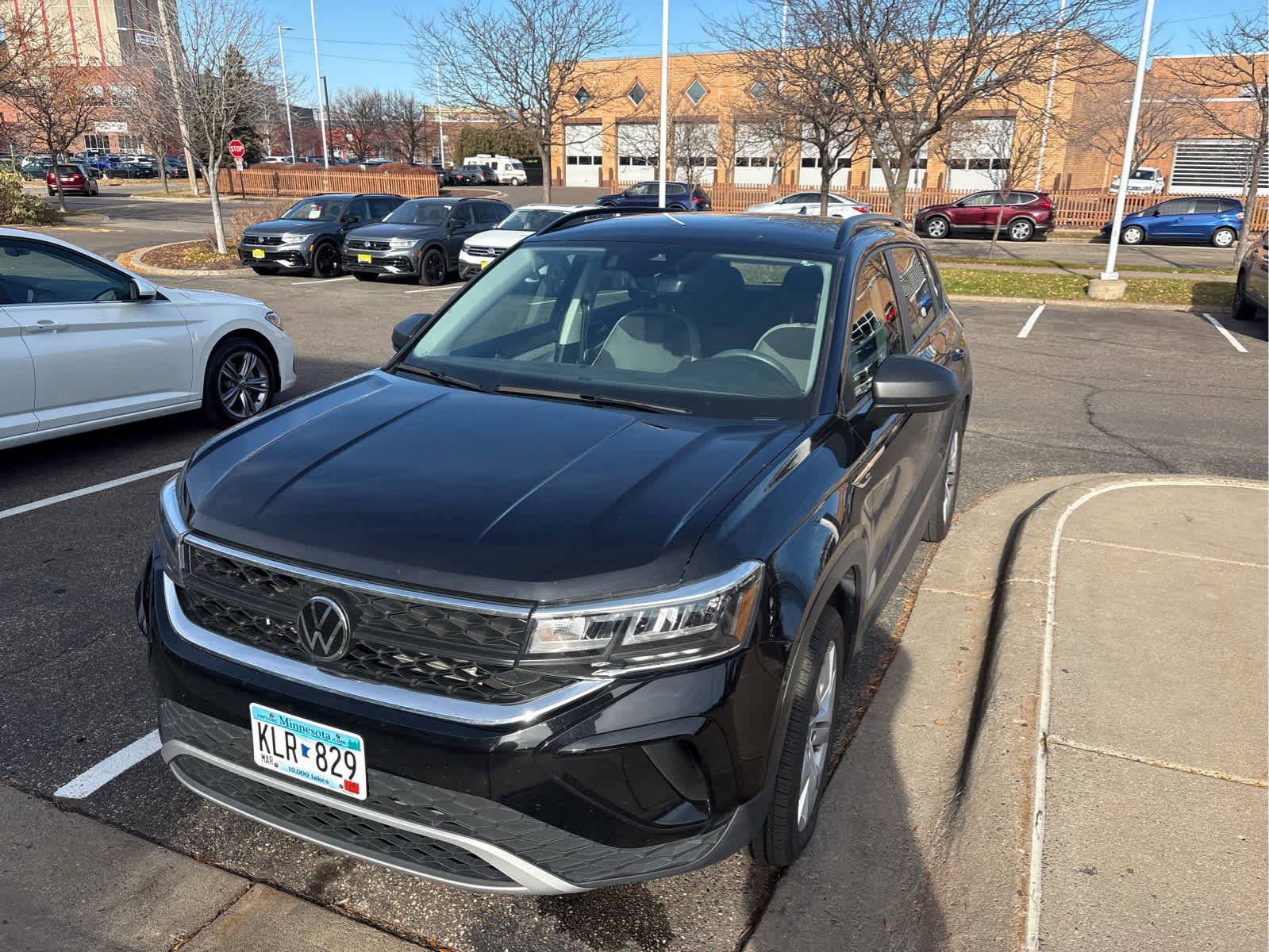 2023 Volkswagen Taos S photo 2