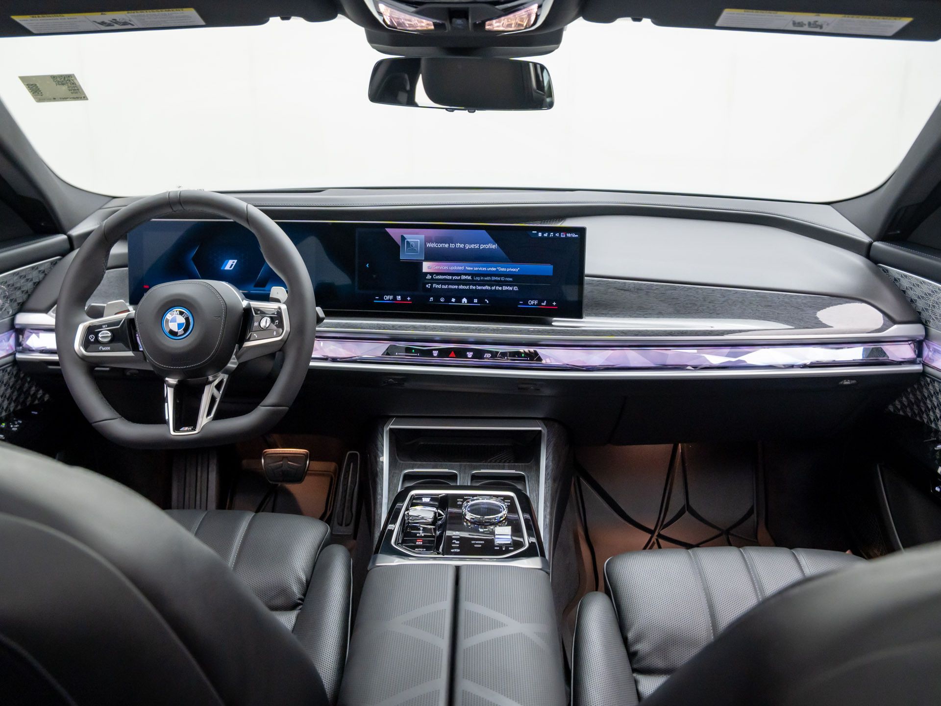 New 2025 Brooklyn Grey Metallic BMW 750e xDrive image 10