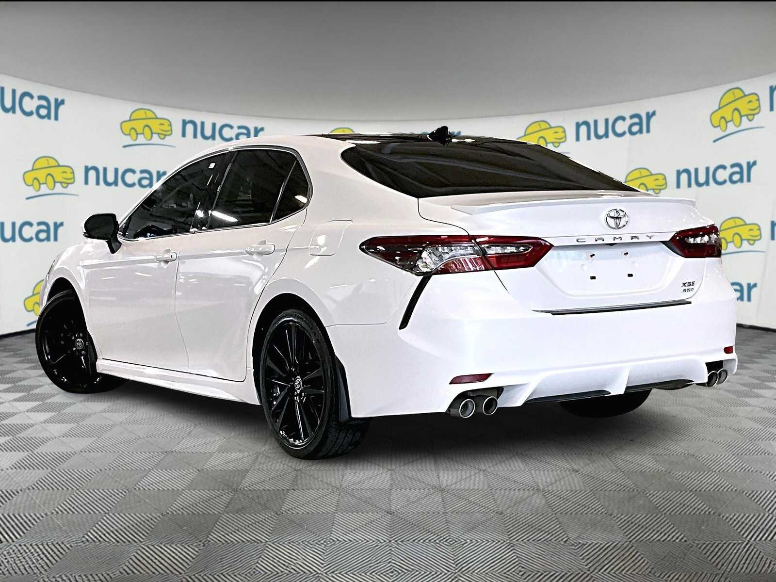 2023 Toyota Camry XSE photo 4