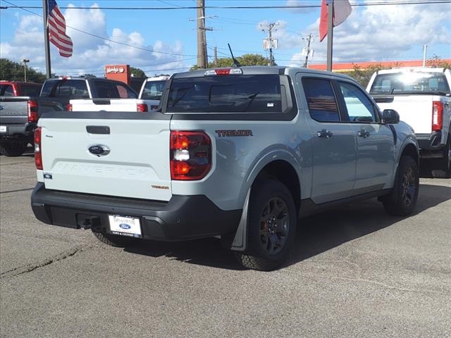 2023 Ford Maverick Lariat photo 2