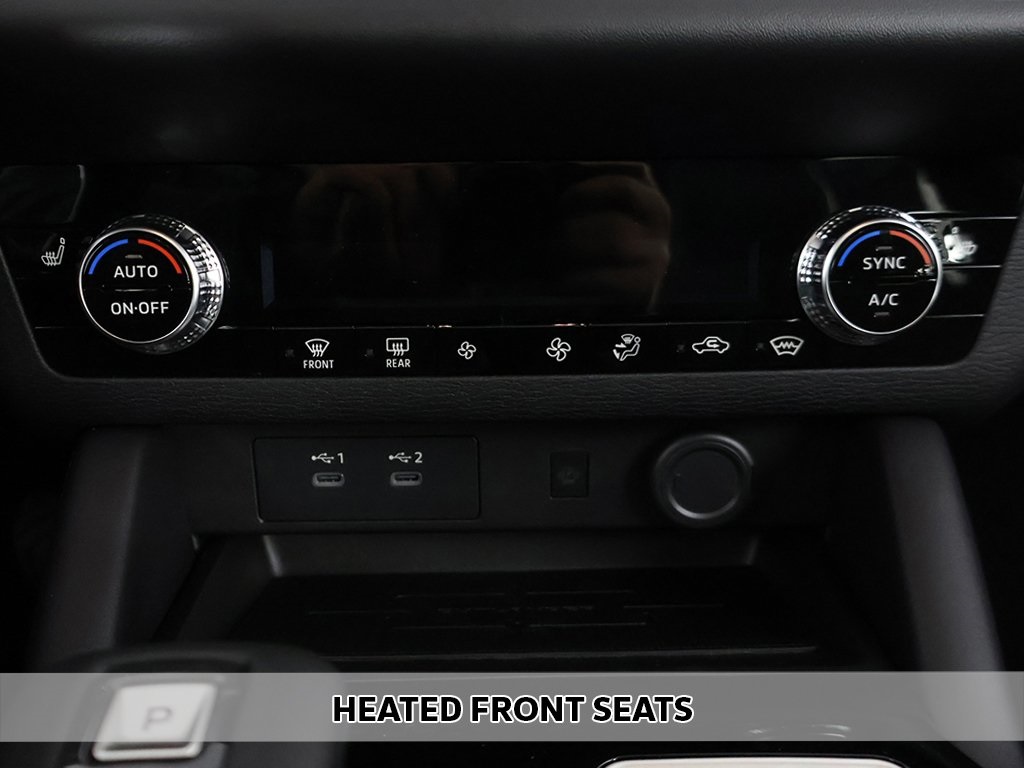 2025 Mitsubishi Outlander SE Ralliart photo 2