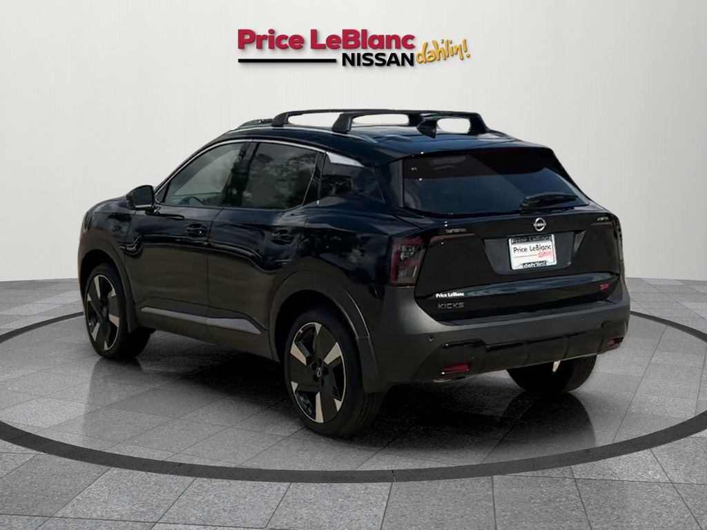 2025 Nissan Kicks SR photo 4